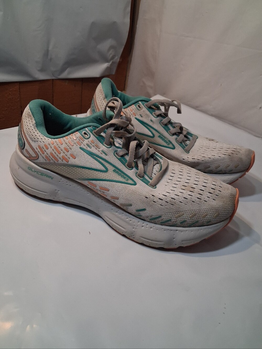 Brooks Womens Glycerin 20 1203691B061 Gray Running Shoes Sneakers Size 9 B